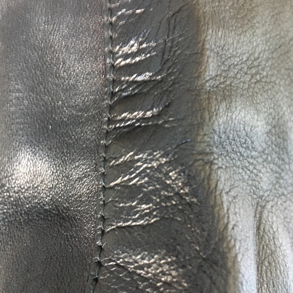 Prada handbag - Picture 8 of 11